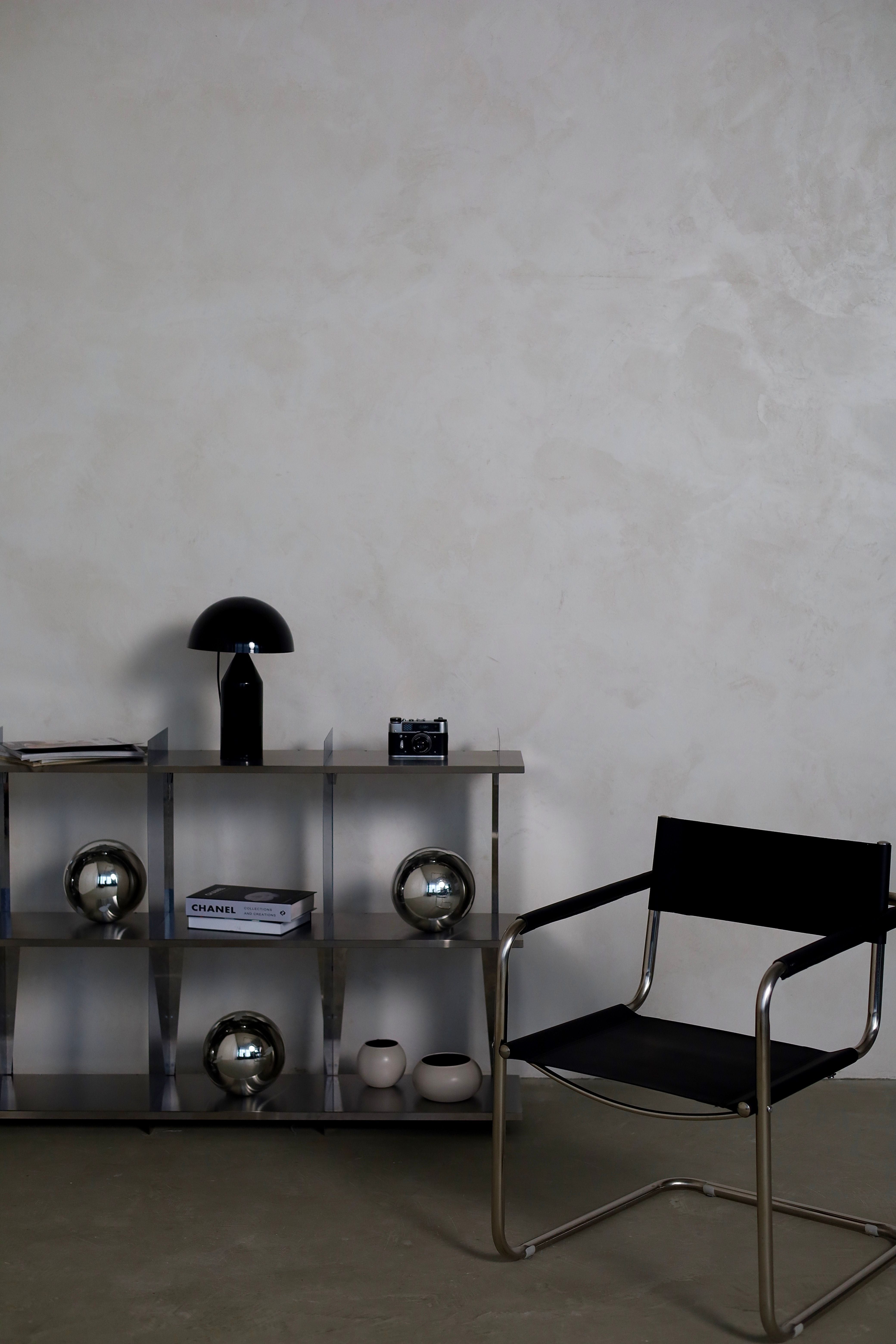 Bureau minimaliste épuré